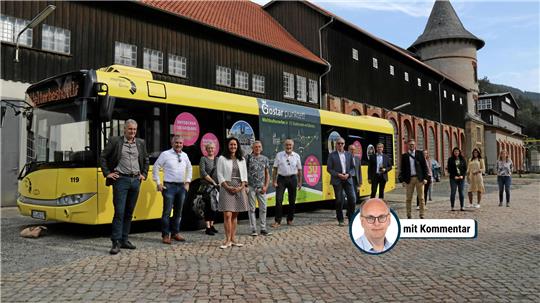 Jungfernfahrt zum Rammelsberg noch im großen Gefährt: Der Welterbe-Shuttlebus pendelt ab September 2021 alle 30 Minuten zwischen Altstadt und Bergwerksmuseum.