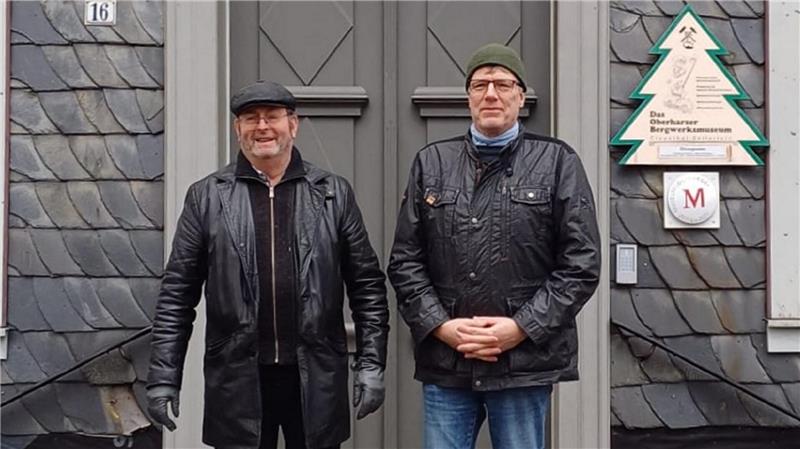 Türen zu im Oberharzer Bergwerksmuseum: Wie soll es weitergehen? Die neuen Geschäftsführer der Museumsgesellschaft, Justus Teicke und Axel Funke, stehen vor der Eingangstür des Oberharzer Bergwerksmuseums.