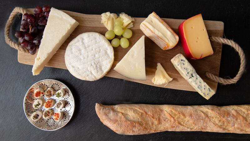 Käse gilt als ein beliebtes Milcherzeugnis in Deutschland.