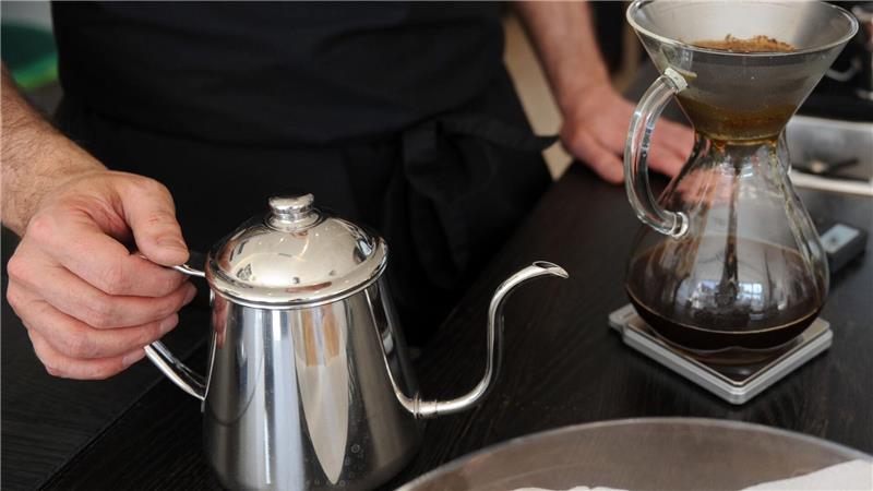 Kaffee zu schwach? Physiker haben Tipps Kaffee ist eines der beliebtesten Getränke in Deutschland. (Archivbild)