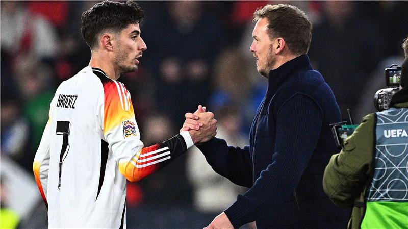 Kai Havertz (l.) ist eine WM-Hoffnung für Bundestrainer Nagelsmann. (Archivbild) 