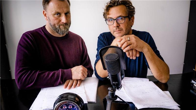 „Die drei ???“-Podcast ist bald wieder auf Tour Kai Schwind (l) und Andreas Fröhlich treffen sich regelmäßig und reden über Hörspiel-Anekdoten.
