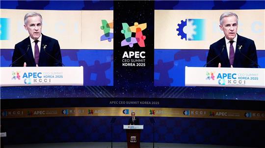 Kanada und China wollen angeschlagene Beziehung verbessern Kanadas Premierminister traf Chinas Staatschef Xi beim Apec-Gipfel