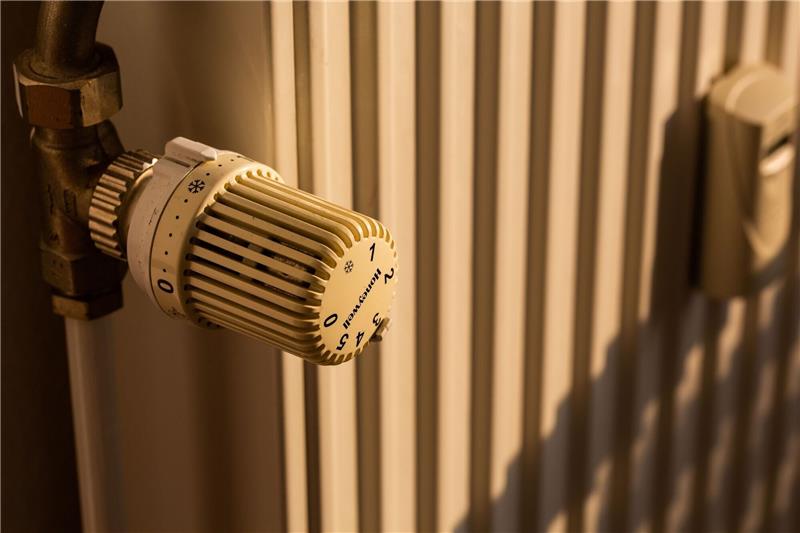Diakonie bangt wegen hoher Preise um soziale Einrichtungen Kann ein Energiepreisdeckel helfen, soziale Einrichtungen zu entlasten?