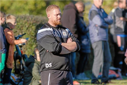 Kann in aller Seelenruhe abtreten: Daniel Stolte hat die SG Bredelem/Astfeld nach der Winterpause wieder stabilisiert und peilt am Sonntag beim TSV Münchehof den vierten Sieg in Folge an. Foto: Drechsler