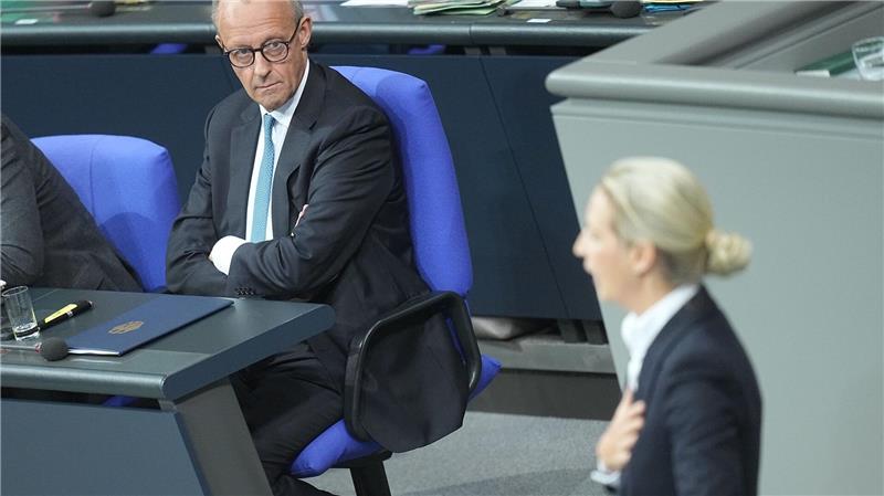 Kanzler Merz räumt in der Generaldebatte des Bundestags ein, dass die Erwartungen an das Reformtempo derzeit höher seien, als sie erfüllt werden könnten.