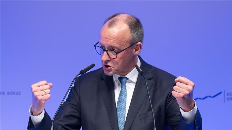 Kanzler Merz will nach eigenen Worten „noch vor dem Jahresende 2026 die Reform der Altersversorgung“ in Deutschland auf den Weg bringen. Dabei sollen die drei Säulen – also gesetzliche Rente sowie private und betriebliche Altersvorsorge – auch im Verhältnis zueinander neu gewichtet werden. (Archivbild)