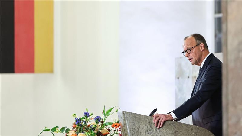 Merz würdigt verstorbenen Bankier Friedrich von Metzler Kanzler Merz würdigte Friedrich von Metzler für sein Wirken als Mäzen