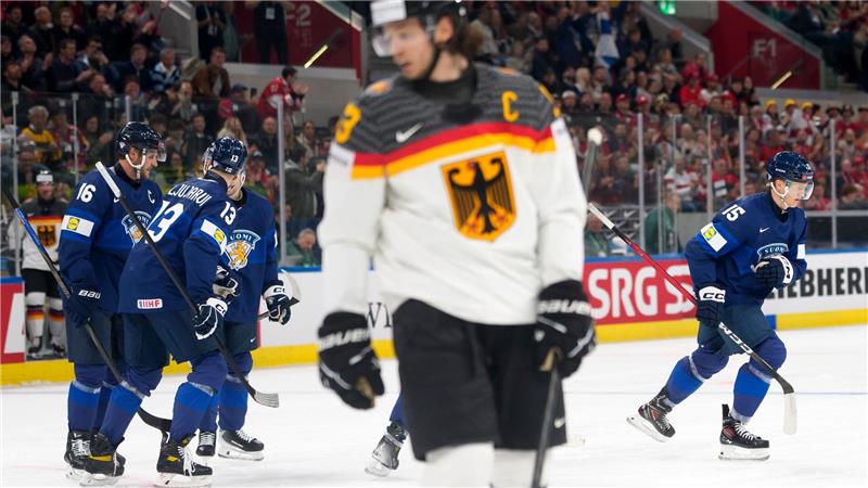 Kapitän Moritz Seider und die deutsche Mannschaft verlieren zum WM-Auftakt gegen Finnland.