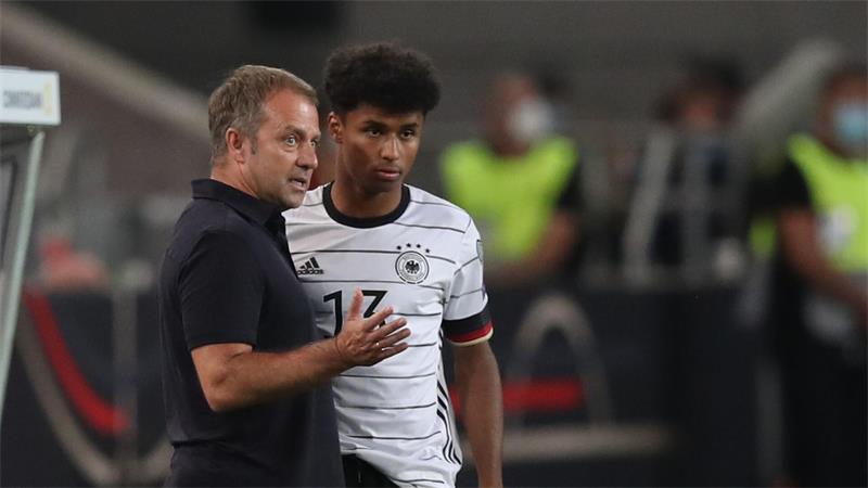 Medien: BVB-Stürmer Adeyemi wechselt nach Barcelona Karim Adeyemi kennt seinen neuen Trainer Hansi Flick bereits. (Archivbild)