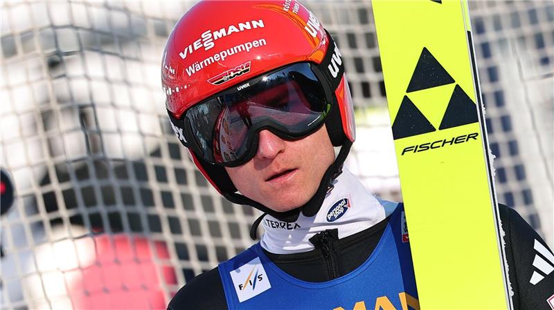 Karl Geiger hat kaum noch Chancen auf die Qualifikation für die Winterspiele. (Archivbild)