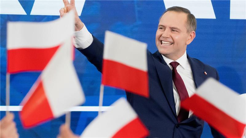 Karol Nawrocki von der nationalkonservativen PiS landete in der ersten Runde von Polens Präsidentenwahl auf dem zweiten Platz. In der Stichwahl wird er gegen Trzaskowski antreten. (Foto aktuell)