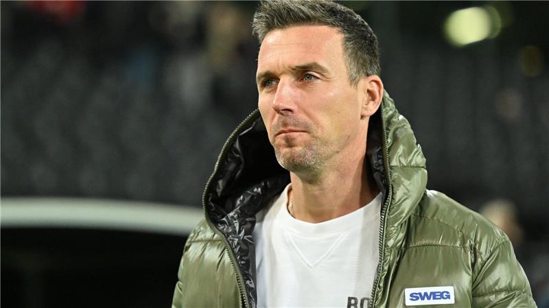 Kassierte die Niederlage in Folge: KSC-Trainer Christian Eichner 