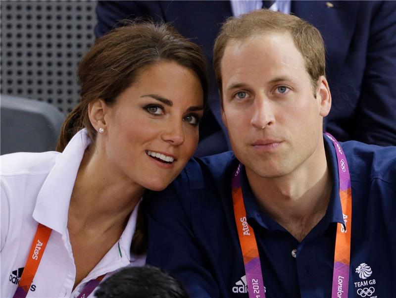 Palast: Kate und William gerührt von vielen Nachrichten Kate, Prinzessin von Wales, und William, Prinz von Wales, bei den Olympischen Sommerspielen. Die Ehefrau des britischen Thronfolgers bekommt Chemotherapie, wie sie in einer Videobotschaft sagte.