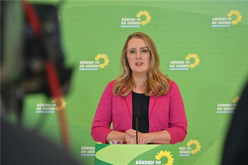Dröge schlägt „Deutschland-Investitionsfonds” vor Katharina Dröge sagt, wichtige Rahmenbedingungen für den Wirtschaftsstandort Deutschland habe man über Jahrzehnte schleifen lassen.