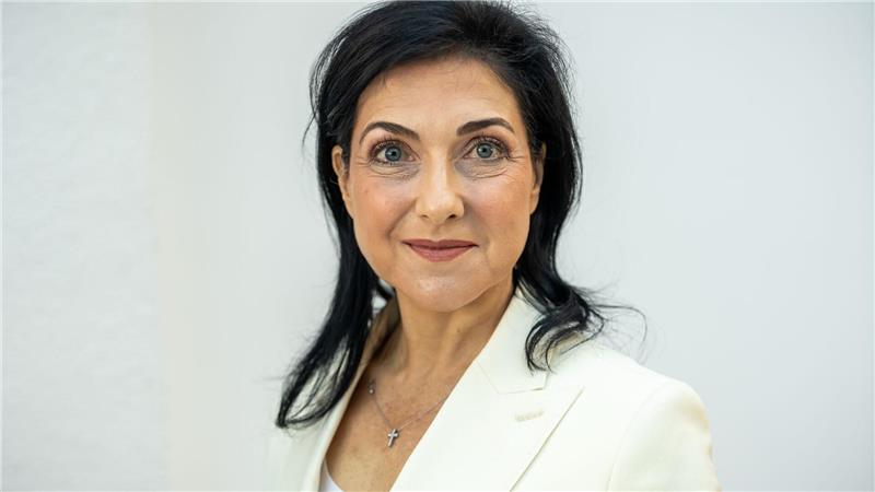 Reiche und Guttenberg machen Beziehung öffentlich Katherina Reiche wird neue Wirtschaftsministerin - und ist mit einem Ex-Wirtschaftsminister liiert.