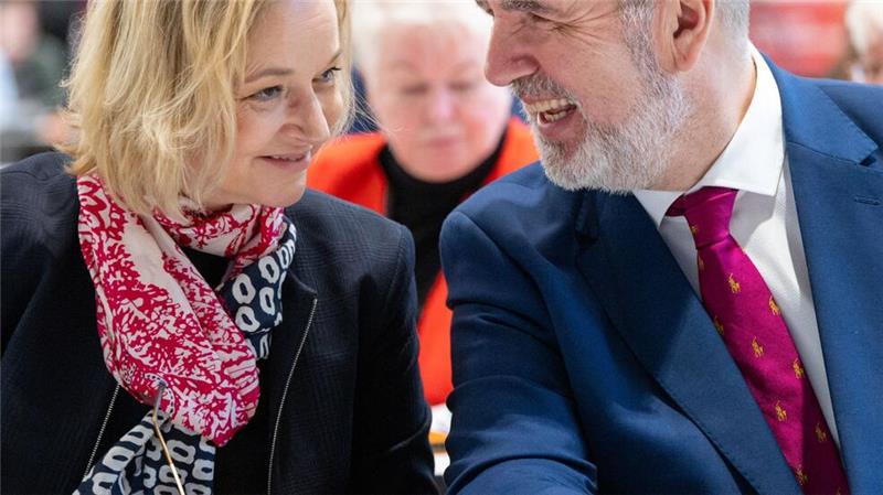BSW stimmt Brombeer-Koalitionsvertrag in Thüringen zu Katja Wolf und Steffen Schütze sind Vorsitzende des BSW-Landesverbands Thüringen.