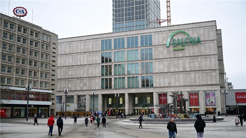 Kaufhauskonzern Galeria: Mit einigen Mieten im Rückstand. (Archivbild)