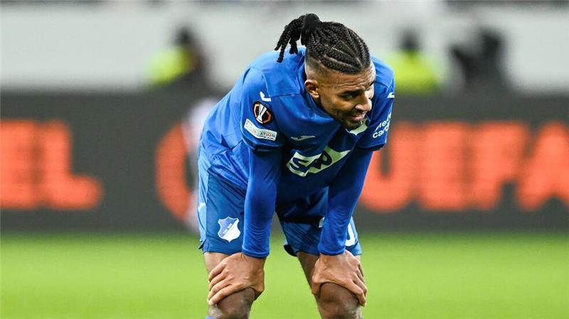 „Extrem bitter“: Hoffenheim vor Europa-League-Aus Kaum noch Chancen aufs Weiterkommen für Kevin Akpoguma und die TSG Hoffenheim.