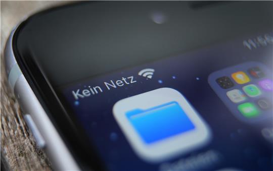 „Kein Netz“ – das gilt für 42 Haushalte in Ohlhof seit dem 4. Dezember. Kabelfernsehen, Festnetz-Telefon und Internet-Verbindungen sind nicht möglich, den Vodafone-Kunden bleibt nur das Handy. Symbolfoto: Hildenbrand/dpa