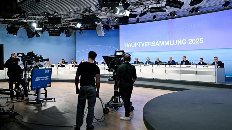 BASF sieht sich für US-Zölle gewappnet und blickt nach Asien Keine Besucher bei der virtuellen BASF-Hauptversammlung.