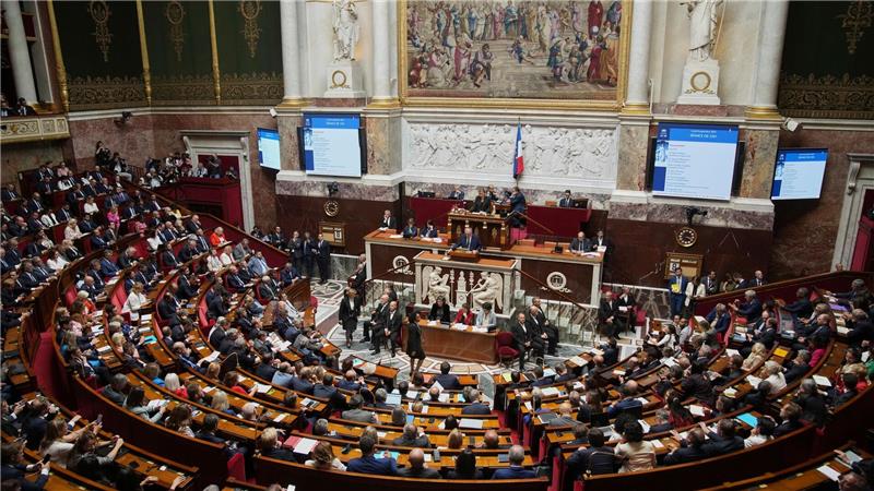 Krise in Paris: Wird Frankreich zum Risiko für die Eurozone? Keine Mehrheit für einen Sparkurs in der Nationalversammlung. (Archivbild)