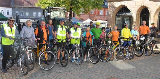 Keine Treckersperre, sondern ein Signal fürs Radfahren: Der Goslarer ADFC bricht zum Raderlebnistag auf und läutet das Stadtradeln ein.