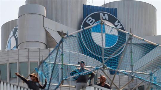 Keine drei Wochen, nachdem Zehntausende BMW-Mitarbeiter in Deutschland ihre Abfindungsangebote bekommen haben, schließt der Autohersteller das Programm. (Archivbild)