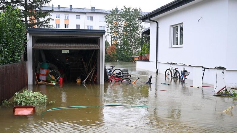 Hochwasser von Polen bis Österreich: Deutschland rüstet sich Keller, Erdgeschosse und Garagen sind in Niederösterreich überschwemmt.