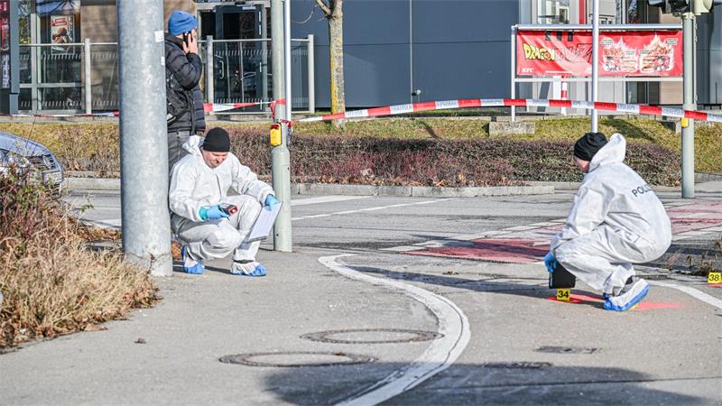 Angriff im Elektromarkt – Täter gesteht Mordversuch aus Wut Kempf