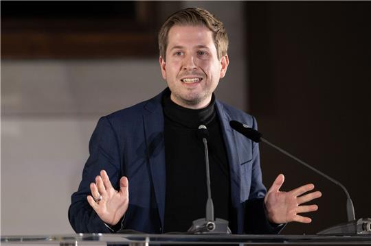 Kevin Kühnert prangert Bayerns Umgang mit der «Reichsbürger»-Szene an. (Archivbild)