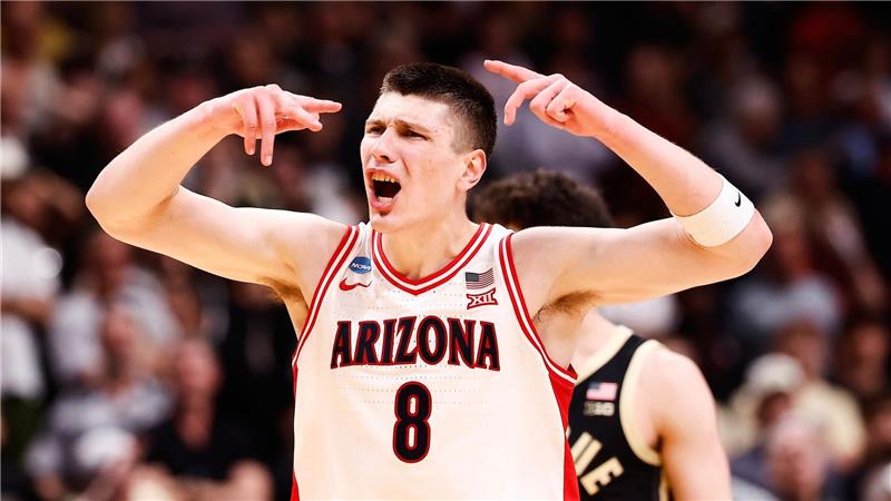 Kharchenkov verabschiedete sich vom FC Bayern und spielt nun bei den Arizona Wildcats.