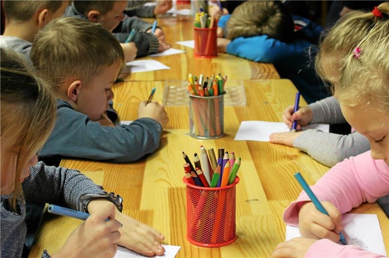 Politik diskutiert Umgang mit schwierigen Kindern Kinder mit Verhaltenauffälligkeiten sind in Kitas keine Einzelfälle mehr. Auch der Umgang mit den Sorgeberechtigten ist wegen veränderter Erwartungshaltungen anders geworden. Eine neue Kita-Benutzungsordnung soll das berücksichtigen. Symbolfoto. Pixabay
