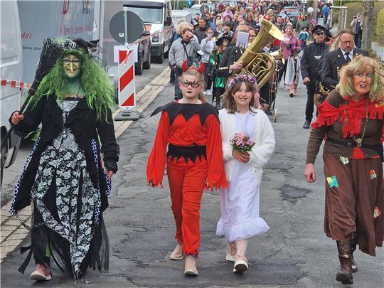 Kinderwalpurgis wird in Hahnklee groß gefeiert. Archivfoto: Sowa