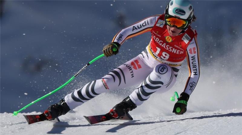 Ski-Star Vonn starke Sechste bei Abfahrt in St. Anton Kira Weidle-Winkelmann verpasste in der Abfahrt von St. Anton knapp die Top Ten.