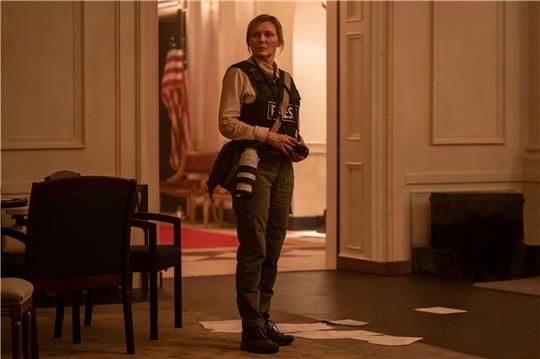 Kirsten Dunst in einer Szene des Films «Civil War».
