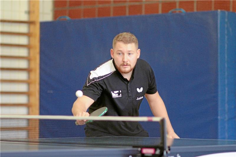 Der letzte Spieltag wird zur Nervenschlacht Klassenerhalt oder Abstieg: Für Justus Böbel und den Bezirksoberligisten ESV Goslar ist im letzten Spiel in Berkum noch alles möglich. Foto: Gietemann