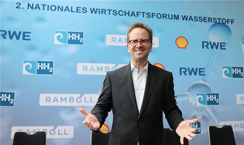 Netzagentur-Chef fordert bessere Beratung bei Heizungstausch Klaus Müller, Präsident der Bundesnetzagentur, will mehr Beratung durch das Handwerk für Verbraucher.