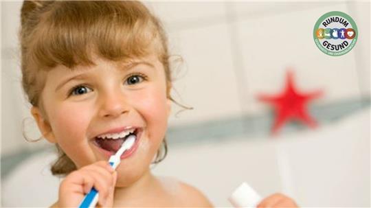 Kleine Kinder sollen mit der "Zwergenprophylaxe" an den Zahnarztbesuch herangeführt werden. Foto: Pixabay