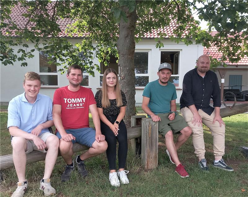 Klerens Klügel, Marvin Kross und auch die 21-jährige Luisa Marschall werden Adrian Bothe und Niklas Rollwage (v.li.) in der Ortsjugendpflege „beerben“. Foto: GZ-Archiv