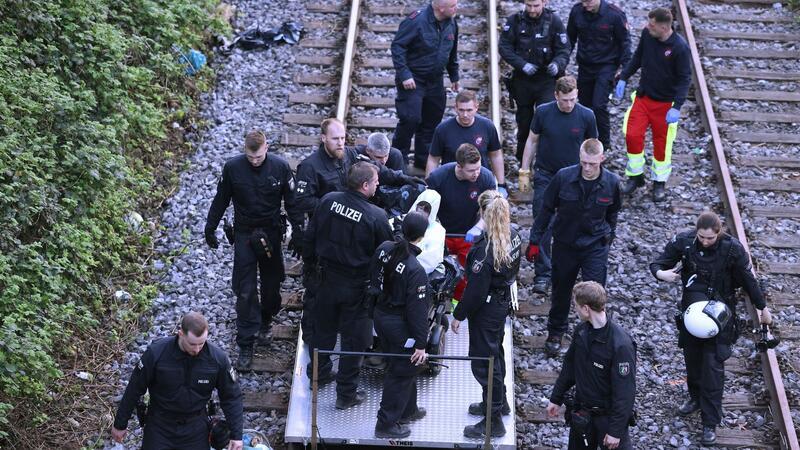 Verfassungsschutz: Trend zur Radikalisierung an den Rändern Klimaaktivisten der Gruppe „Ende Gelände“ blockierten im April in Gelsenkirchen das Uniper-Steinkohlekraftwerk Scholven. Der Verfassungsschutz hat die Klimaschutz-Bewegung als linksextremistischen Verdachtsfall eingestuft.