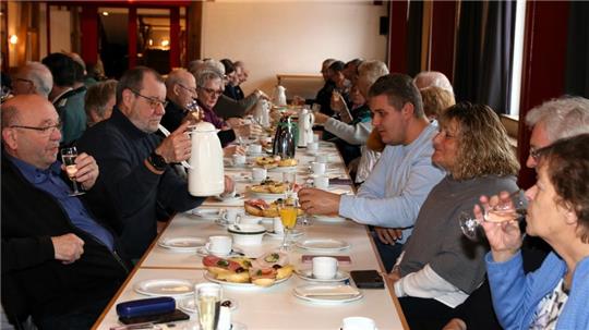 Klönen, Kaffeetrinken, Kontakte knüpfen. Der Neujahrsempfang der Ortschaft Schladen ist ein beliebter Termin zum Beginn eines jeden Jahres.
