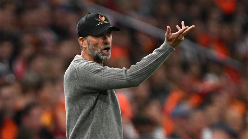 Klopp ist wieder da: In voller Action an der Seitenlinie. 