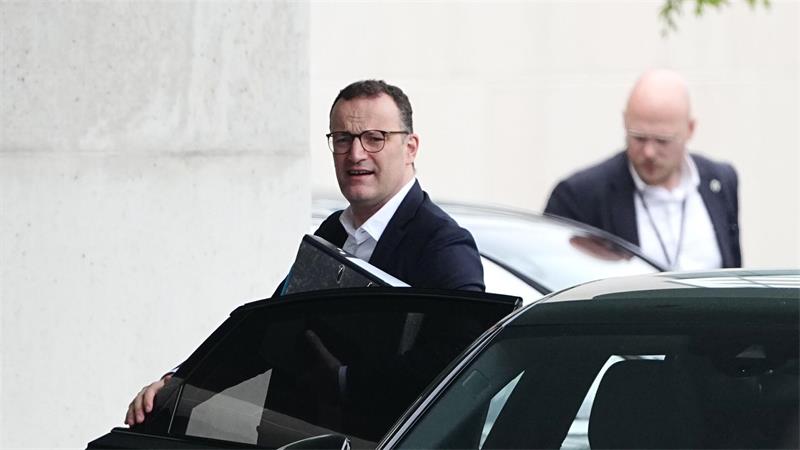Koalitionsspitzen im Kanzleramt zu Beratungen über großes Reformpaket - Ankunft Spahn