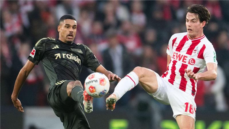 Kölns Kakub Kaminski (r) hatte in der ersten Hälfte zwei Chancen. 