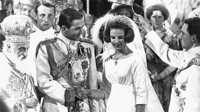 Vor 50 Jahren schafften die Griechen die Monarchie ab König Konstantin und seine Braut, die dänische Prinzessin Anne-Marie, werden am 18. September 1964 getraut.
