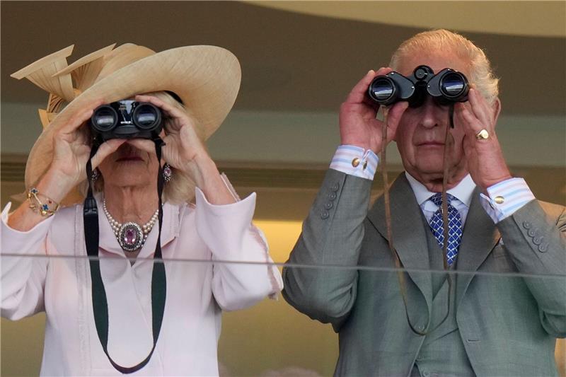 König Charles und Königin Camilla erneut bei Royal Ascot Königin Camilla und König Charles III. schicken bei Ascot auch Pferde aus dem eigenen Stall ins Rennen.