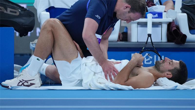 102. Turniersieg: Tennisstar Djokovic triumphiert in Peking Körperlich hat Djokovic weiter Probleme.
