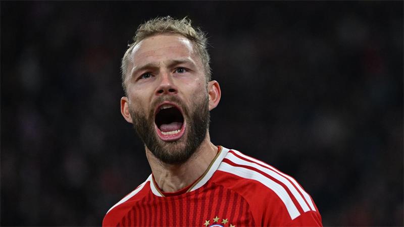 Konrad Laimer trifft zur umjubelten Führung des FC Bayern.