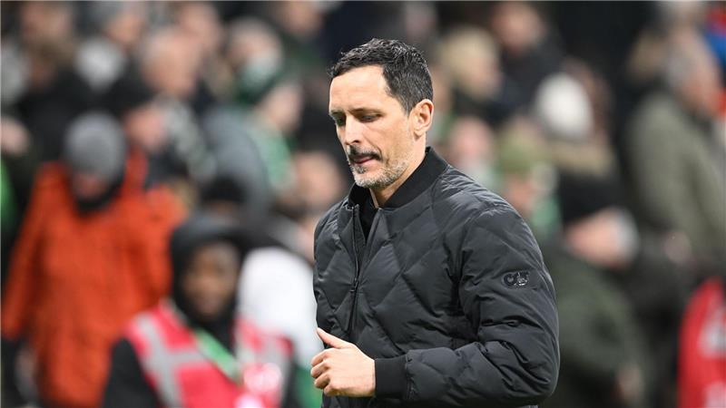 Konsequenzen für  Eintracht Frankfurts Cheftrainer Dino Toppmöller. 